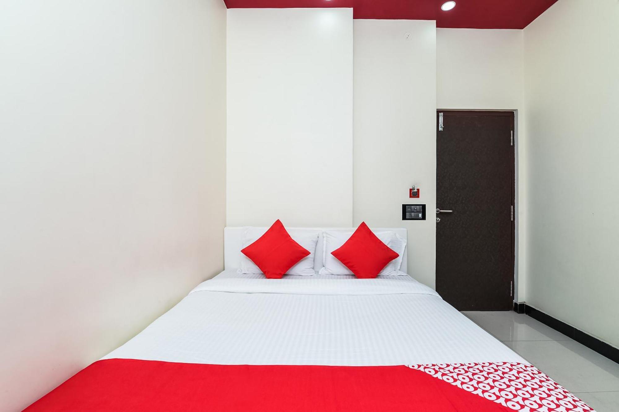 Collection O Spar Grand Hotel Визакхапатнам Екстериор снимка
